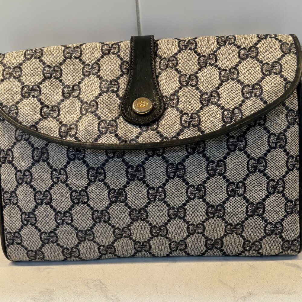 Vintage Gucci Navy Clutch Shoulder Bag – 1980’s Style, No Strap